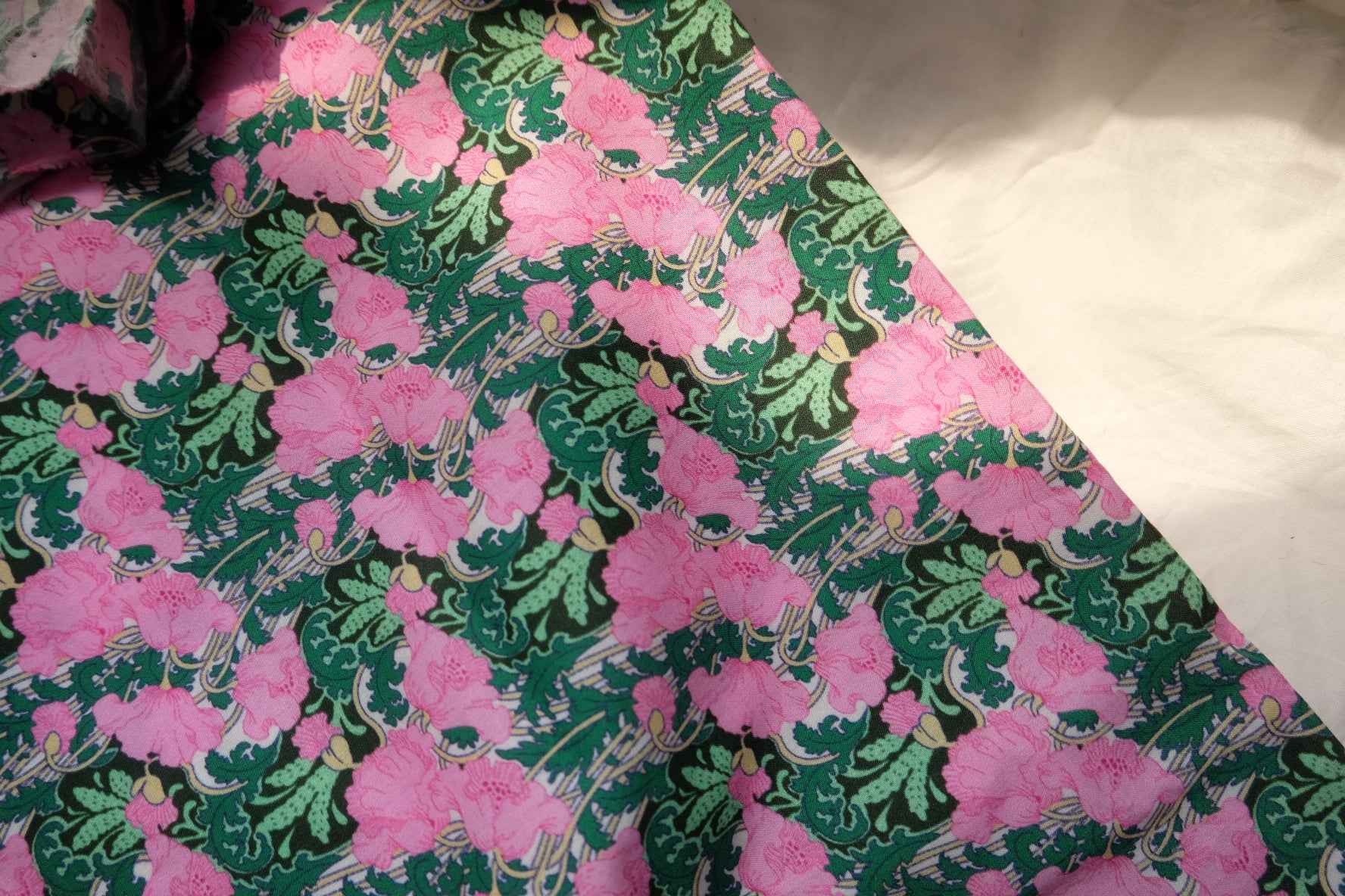 Bold Pink Floral Cotton Poplin Fabric, Crisp Lightweight Dress Weight, 3.39 Yards