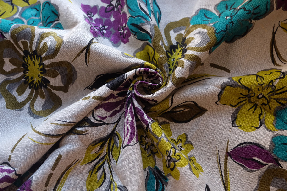 Bold Floral Heavy Linen – 1.6 yd