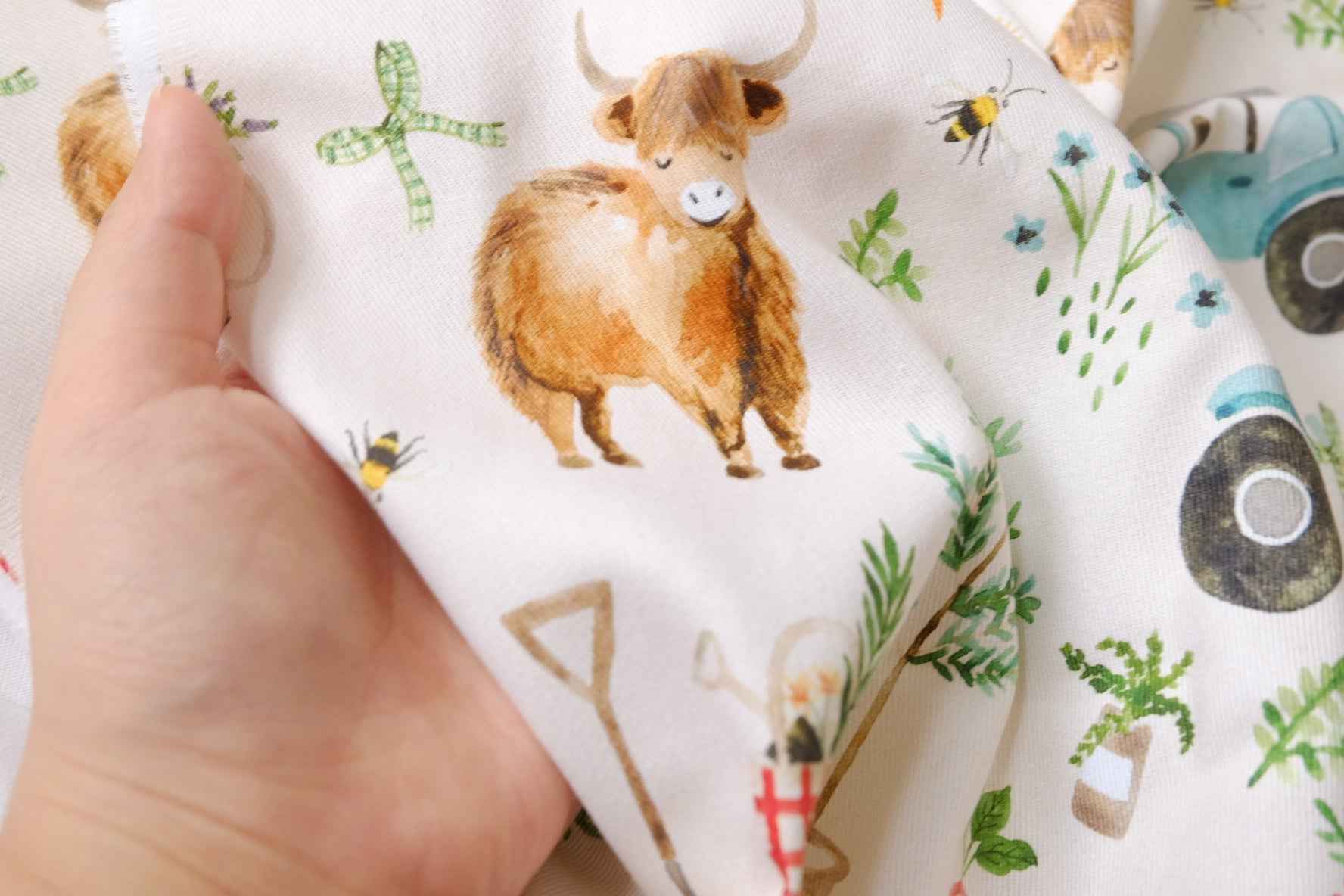 Farm Cotton Twill Fabric, Soft Medium Weight, 2.35 Yards
