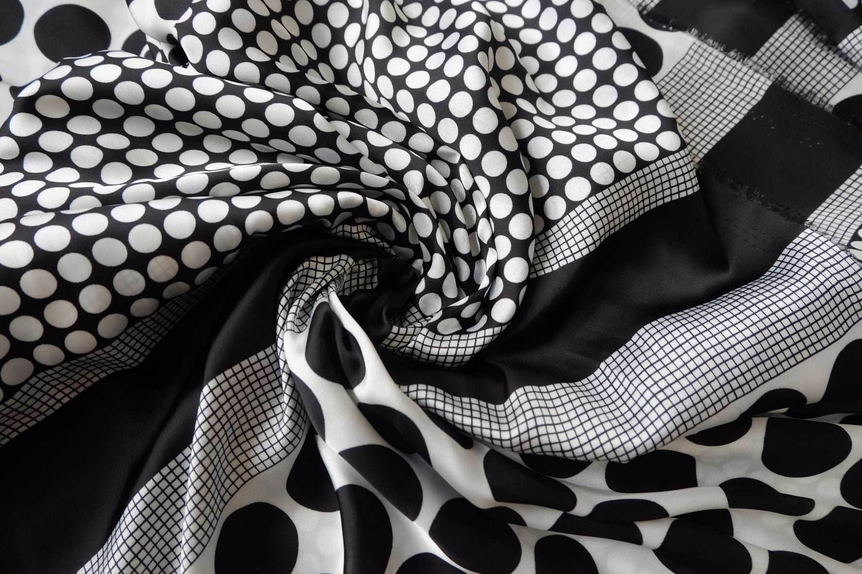 Black & White Polka Dot Polyester Fabric, 2.19 Yards
