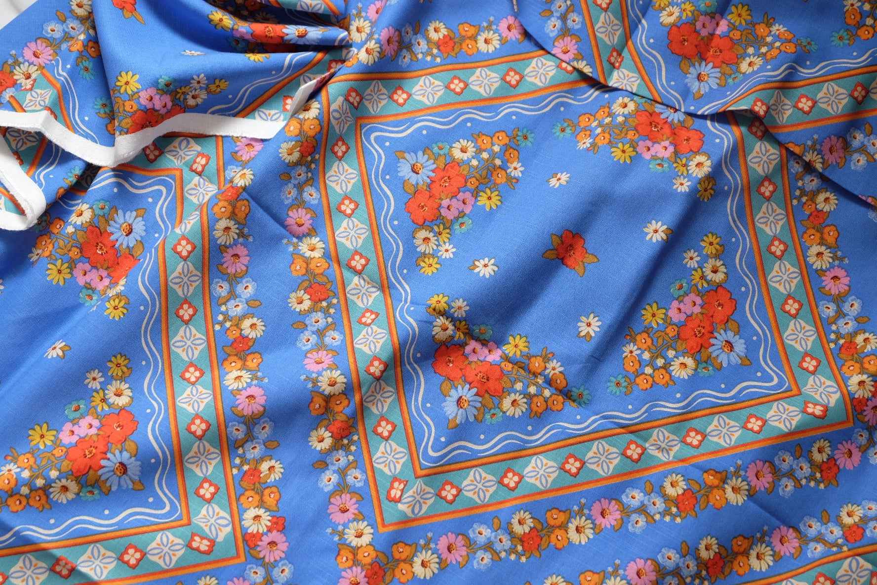 Blue Border Floral Cotton Linen Fabric, Lightweight Printed Woven, 2.19 Yards