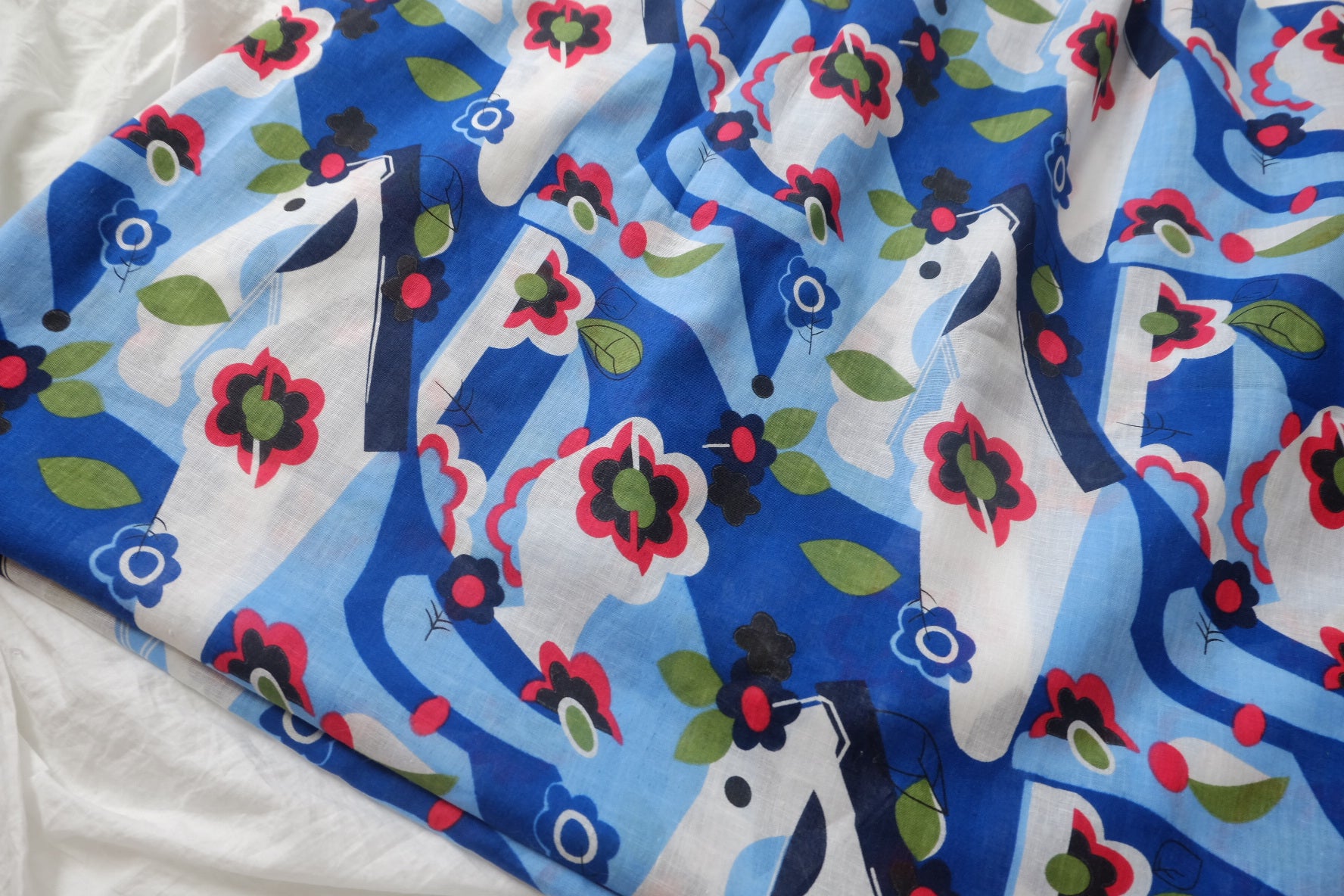 Blue Horse Folk Print Lightweight Linen Cotton Fabric - 2.19 yd