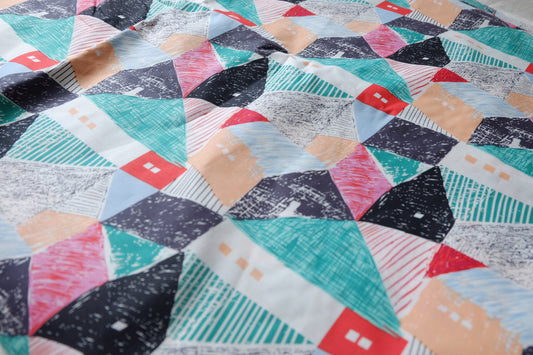 Abstract Geometric Lightweight 60s Cotton Poplin — 2.19 yd
