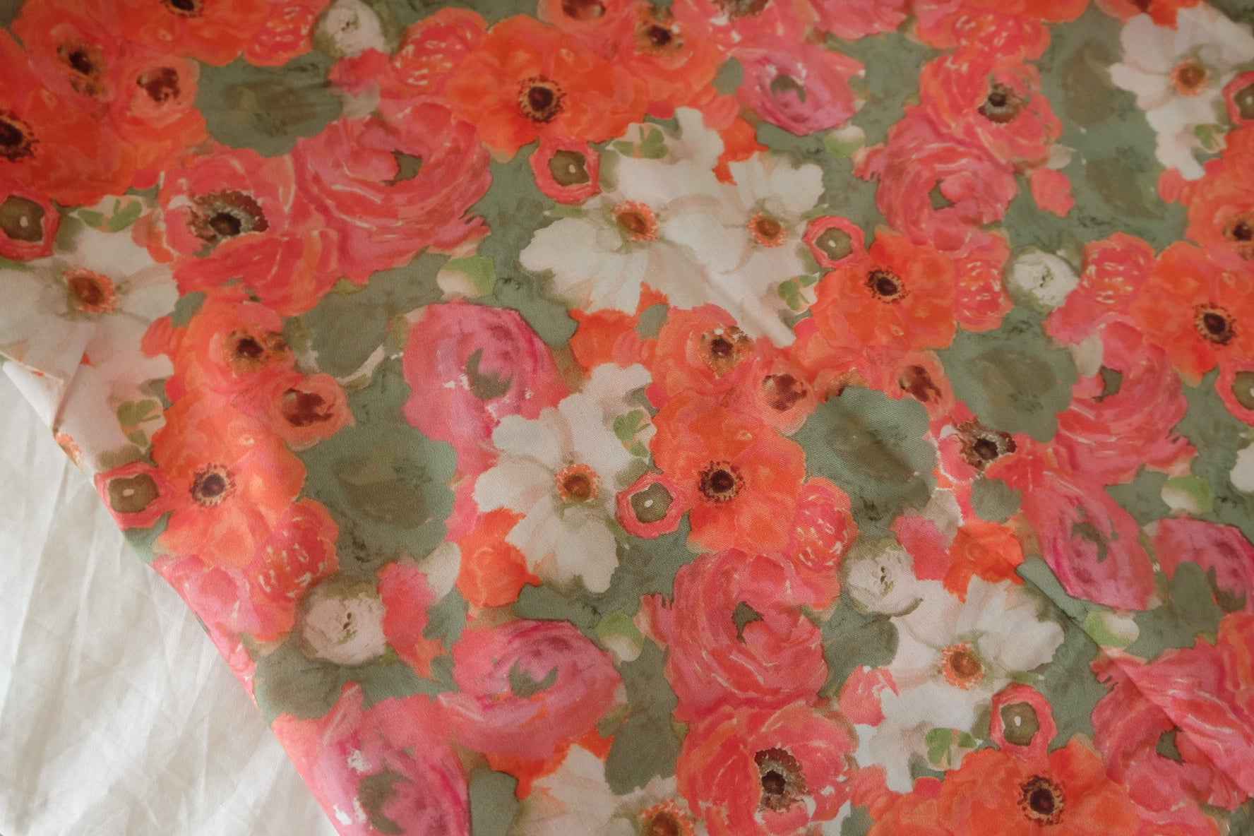 60s Cotton Poplin Fabric – Coral Watercolor Floral Print – 3.8 yd