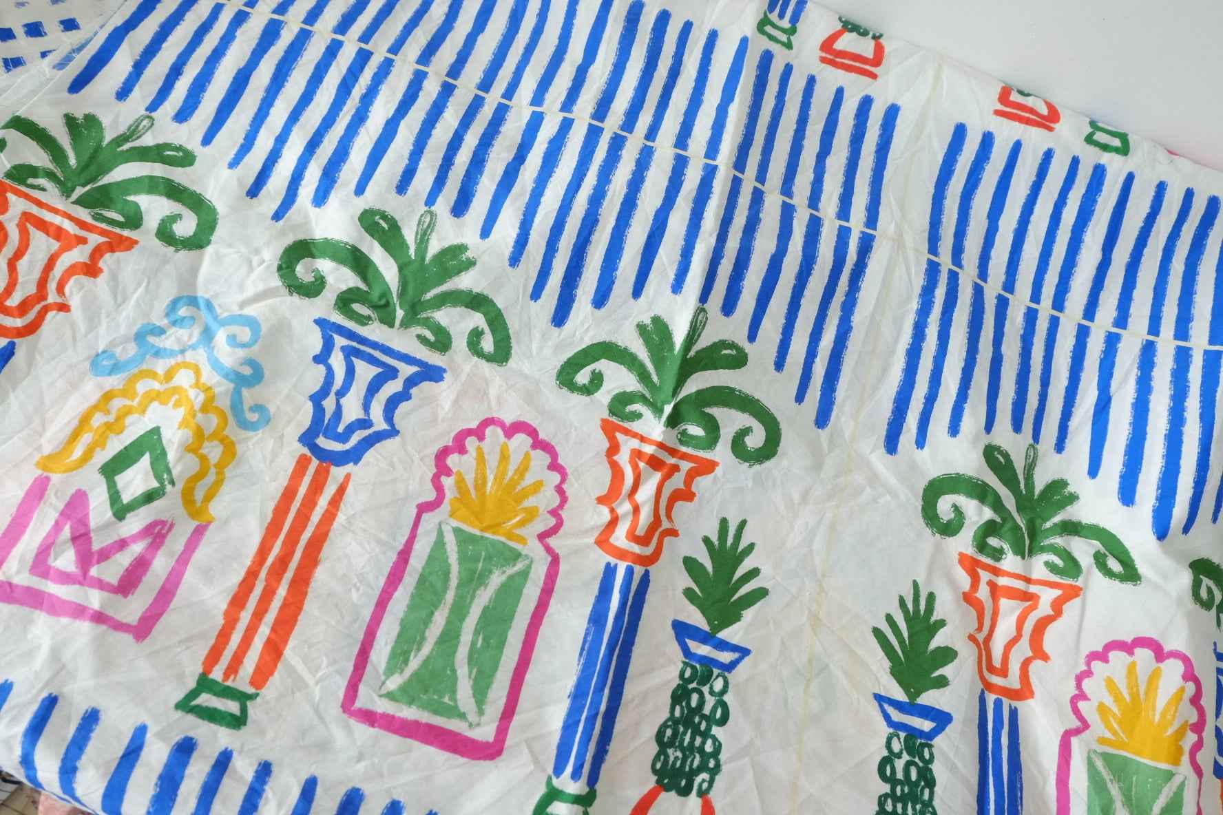 Blue & Colorful Border Print 60s Cotton Poplin Fabric – 3.2 yd
