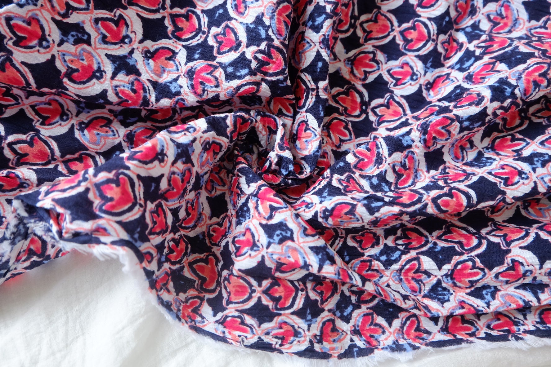 Red & Navy Geometric Textured Cotton Linen — 2.19 yd