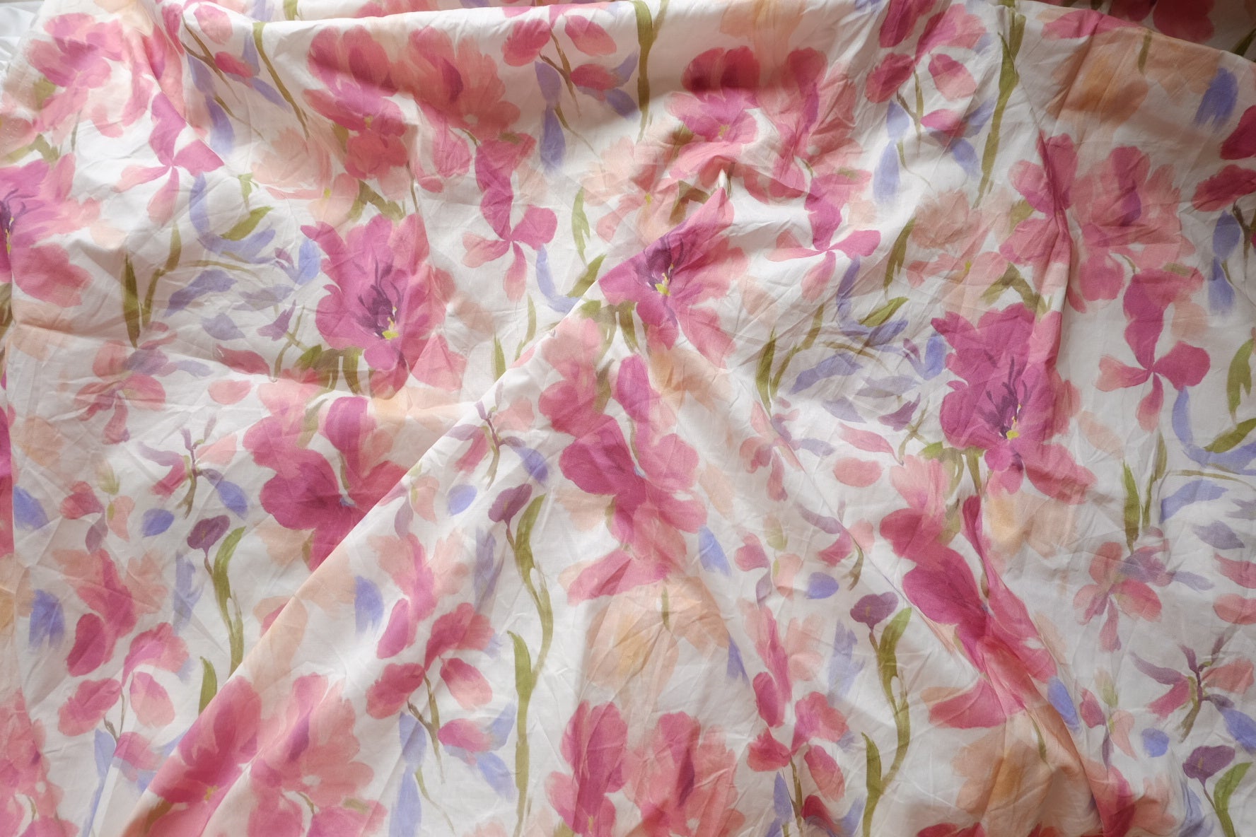 Watercolor Pink Floral 60s Cotton Fabric – 3.3 yd