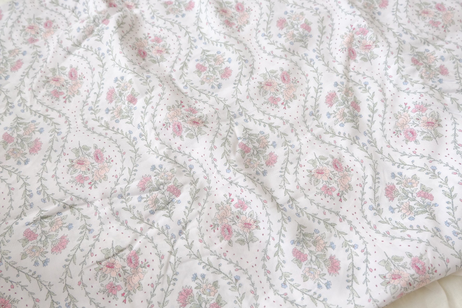 Pastel Vine Floral Cotton Fabric – Soft, Lightweight Summer Dress Fabric (3.28 yards)