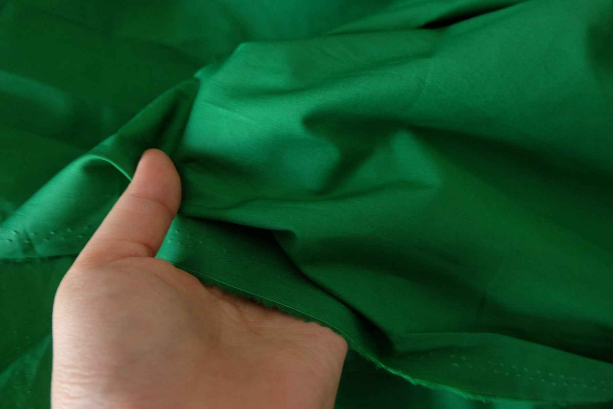 Emerald Green Crisp Cotton Poplin Fabric – 2.8 yd