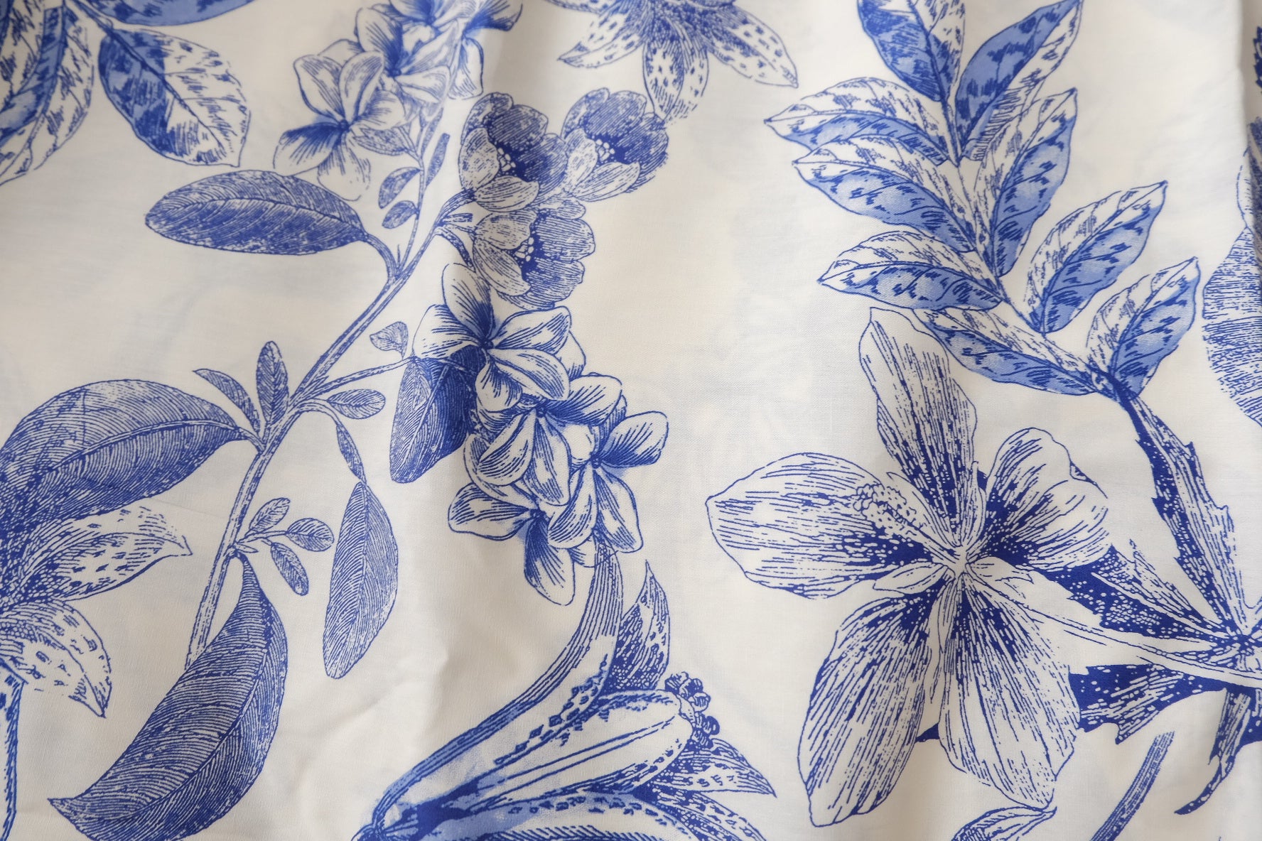 Blue Botanical Cotton Poplin Fabric, 3.28 Yards