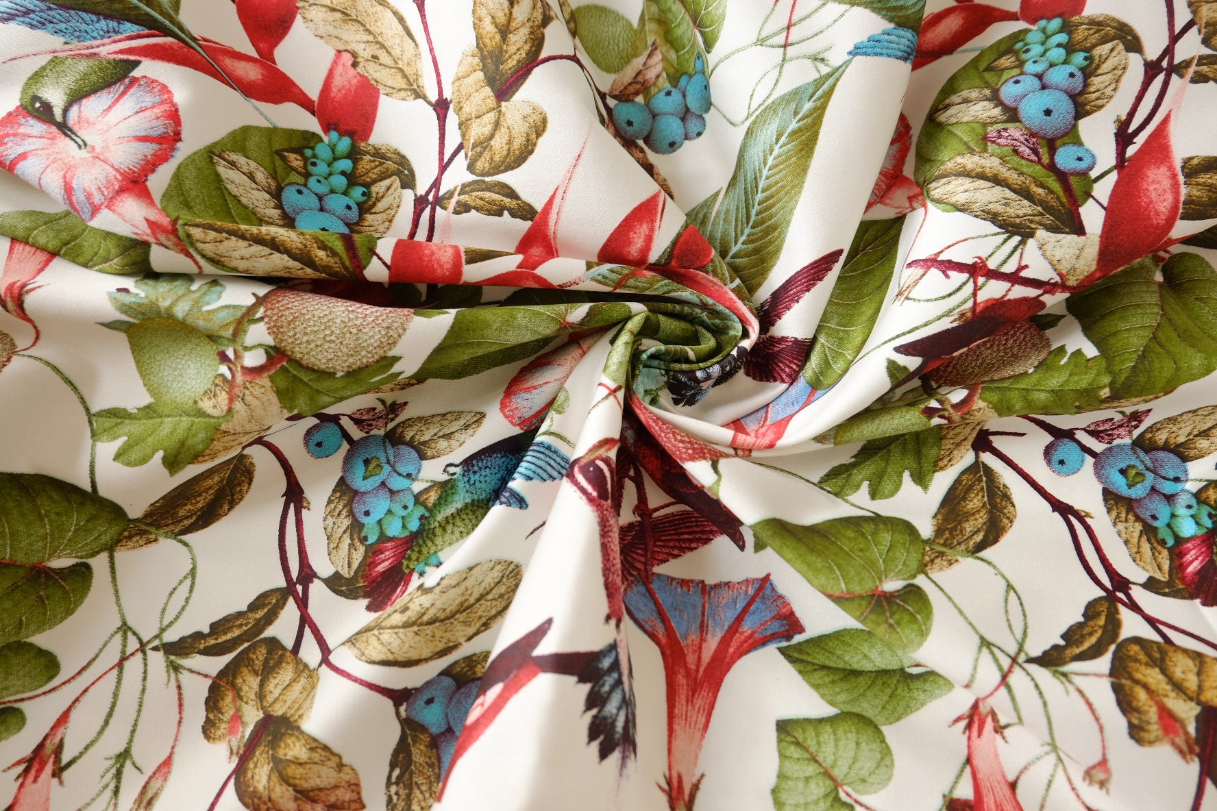 Tropical Bird & Botanical Cotton Sateen Fabric – Crisp 60s Statement Print (3.28 yards)