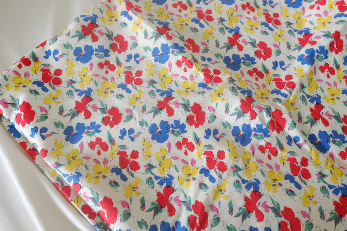 Painterly Pansy Linen Cotton – 3.3 yd