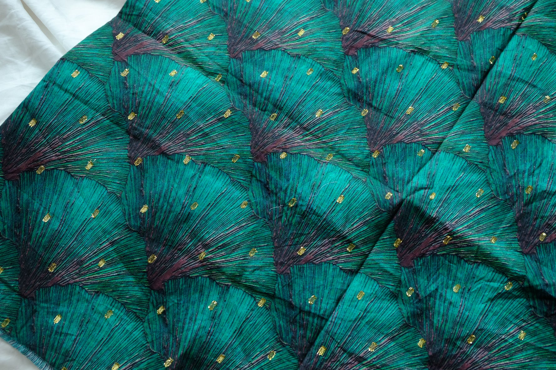 Emerald Fan Leaf Gold-Dobby Cotton Lawn – 2.4 yd