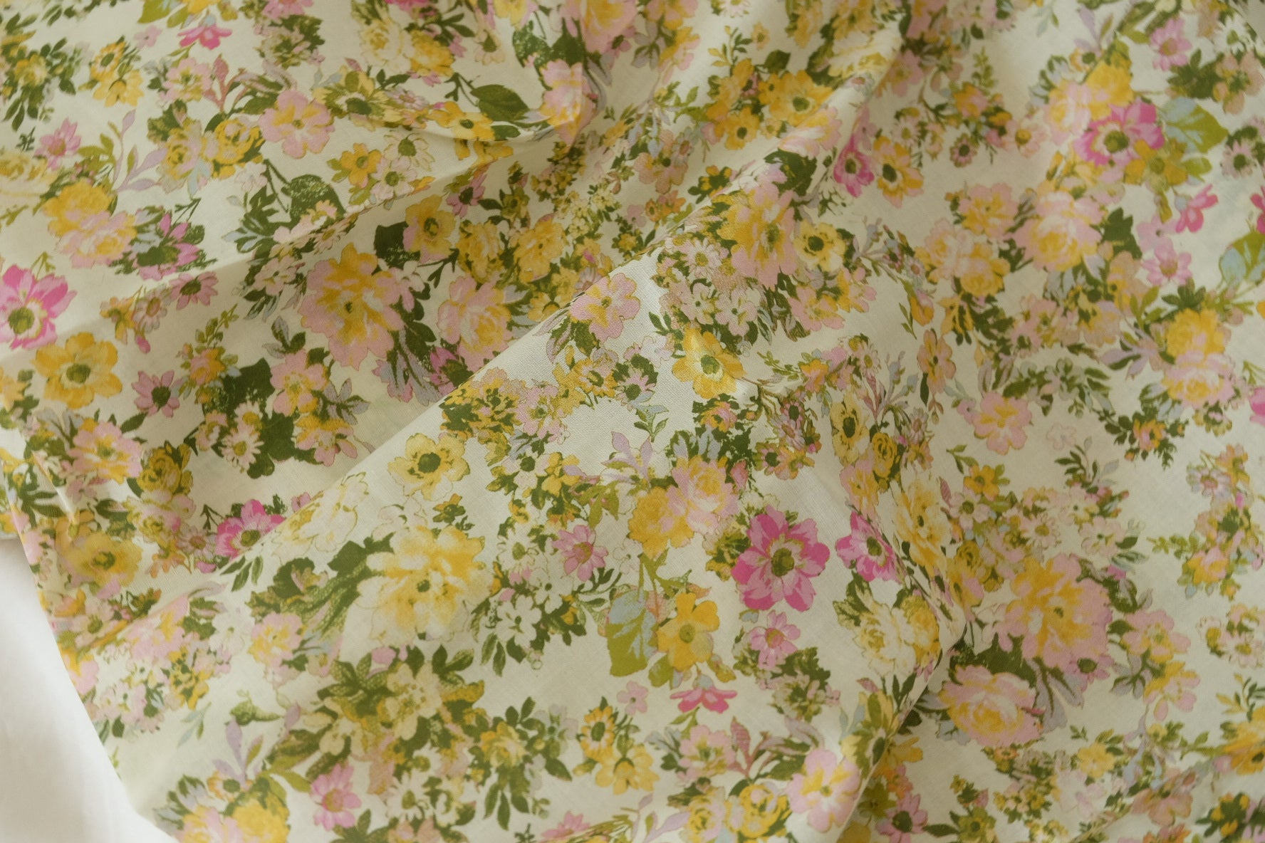 Floral Cotton Voile Fabric – Soft Yellow & Pink Garden Print – 3.3 yd