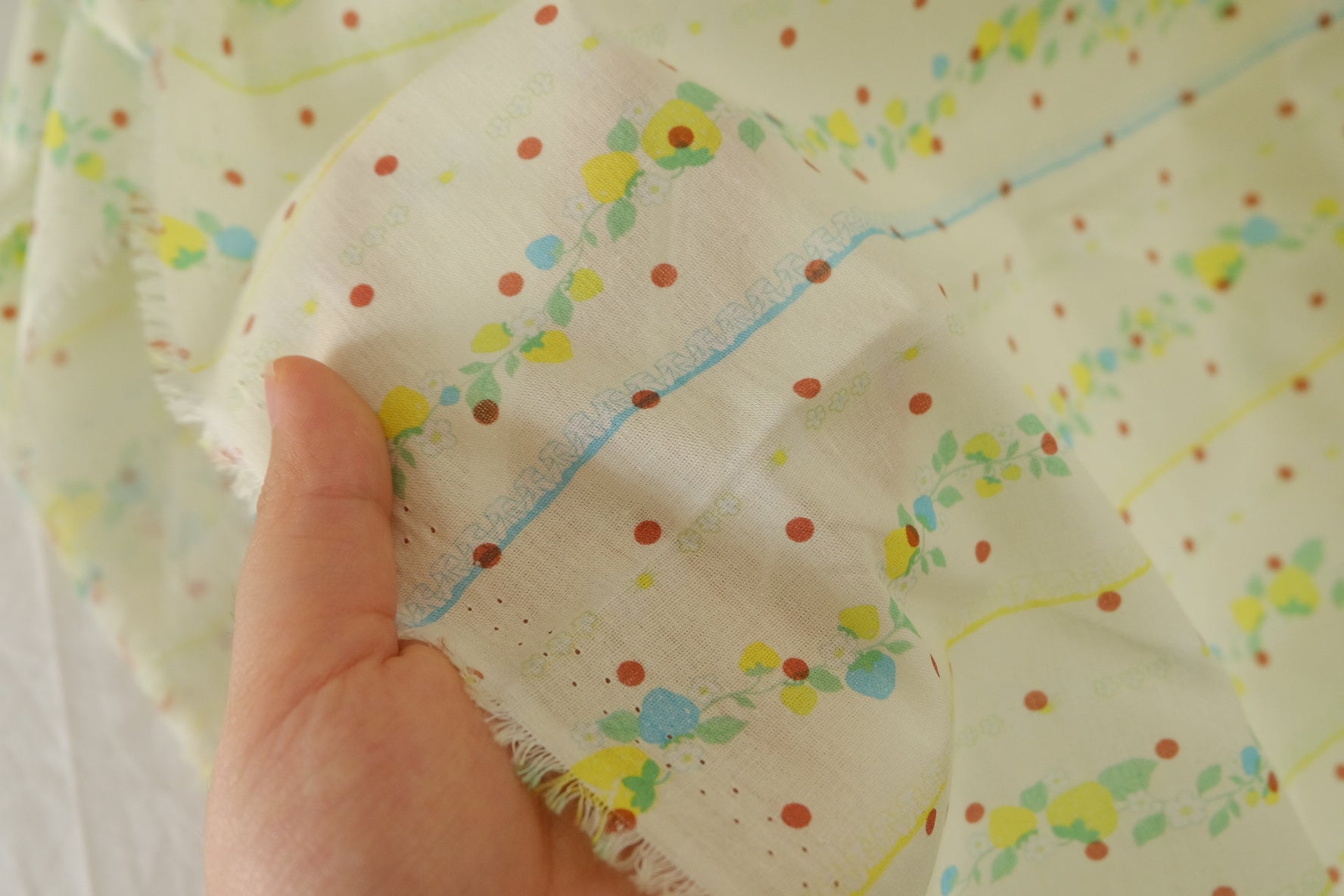 Soft Botanical Dot Cotton Fabric – 1.64 yd