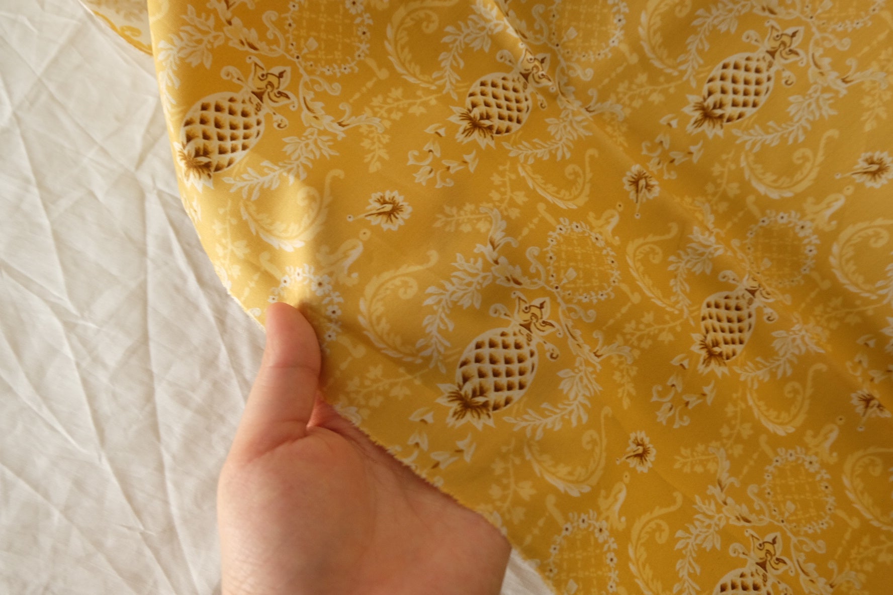 Pineapple Scroll Print Silk-Cotton Interwoven Fabric  3.28 yd Piece