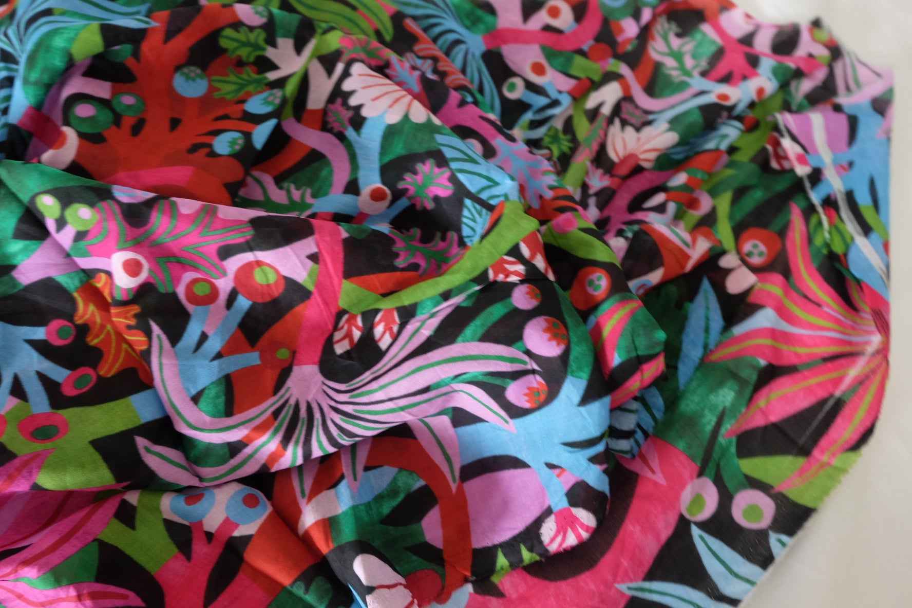 Tropical Botanical Cotton Voile Fabric – 2.2 Yards