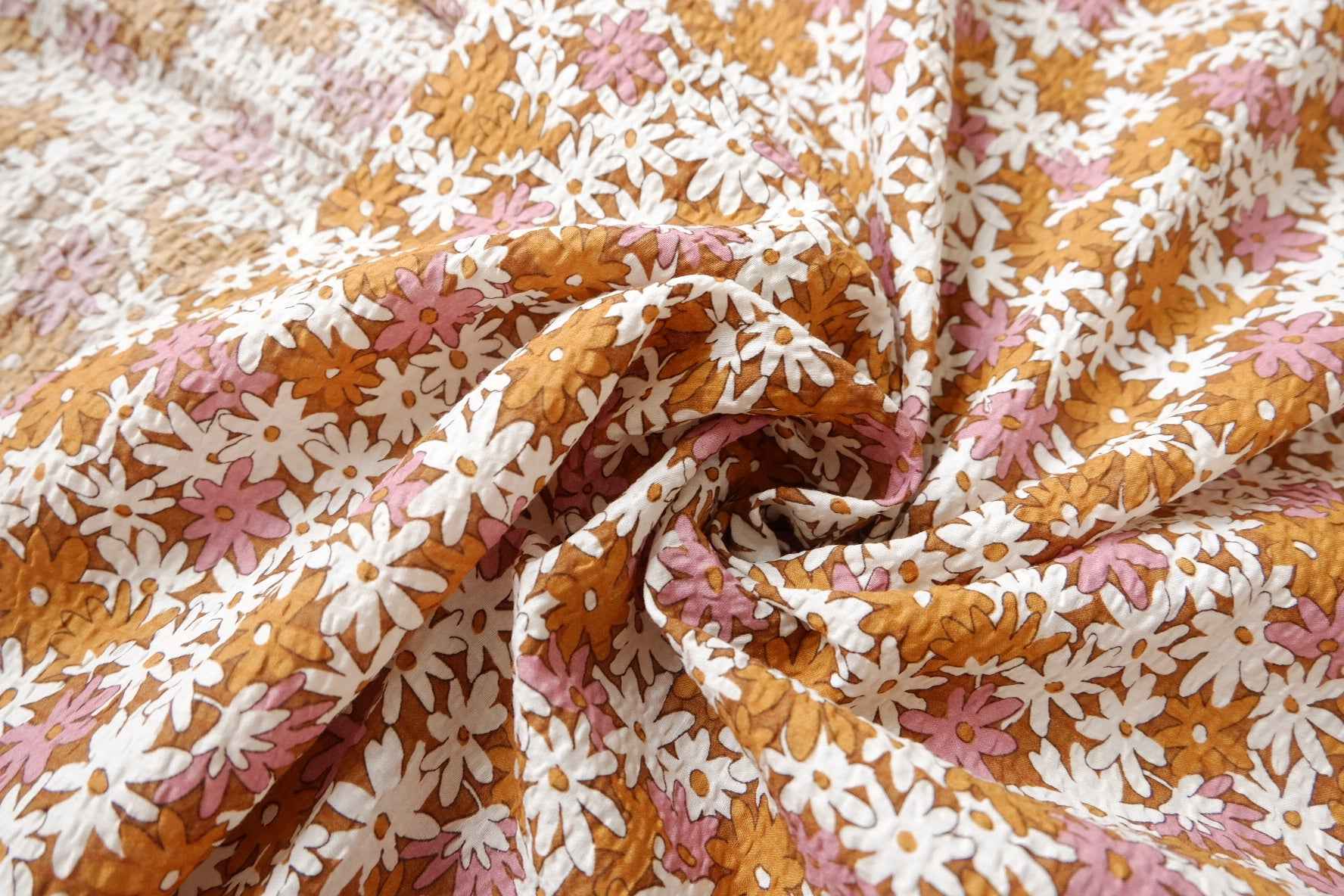 Textured Daisy Cotton Fabric - 1.64 yd