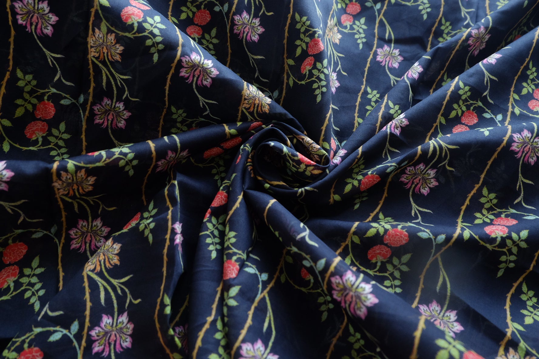 Dark Vine Floral Fine Cotton Lawn Fabric - 3.28 yd