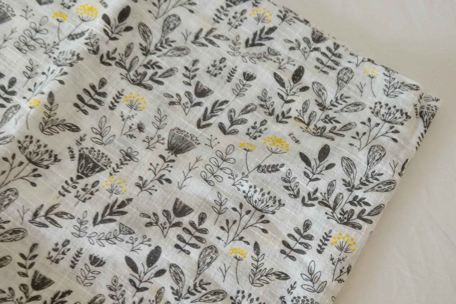 Lightweight Slub Cotton Linen Fabric –2.2 yards