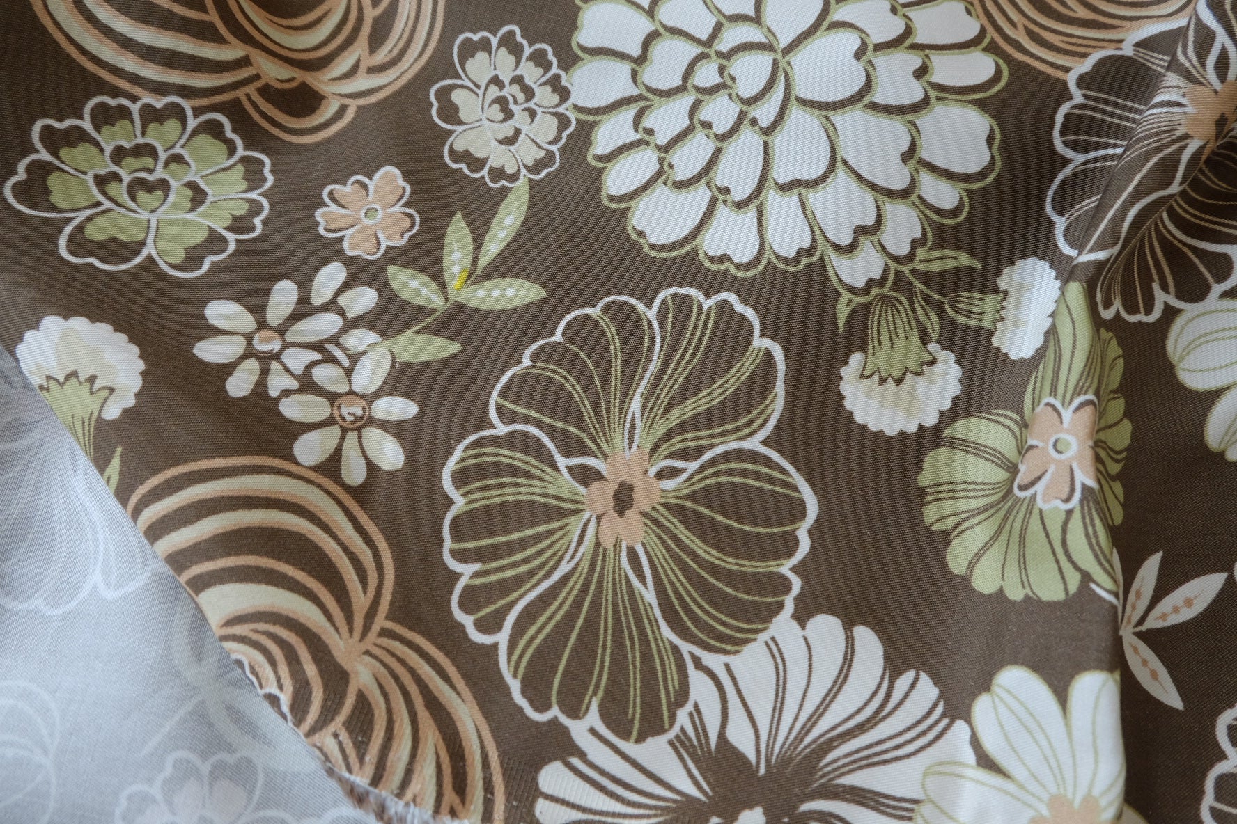 Mocha Retro Floral Pure Tencel Fabric - 3.28 yd