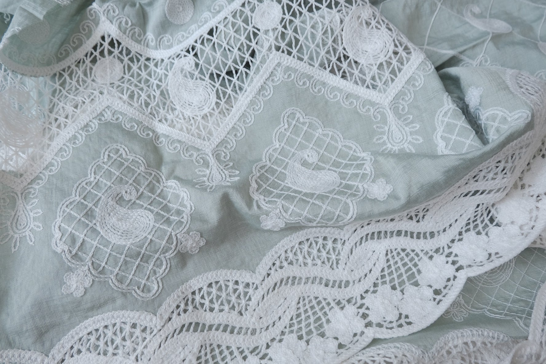 One-Sided Placement Embroidered Tencel Linen Fabric 1.7 Yards