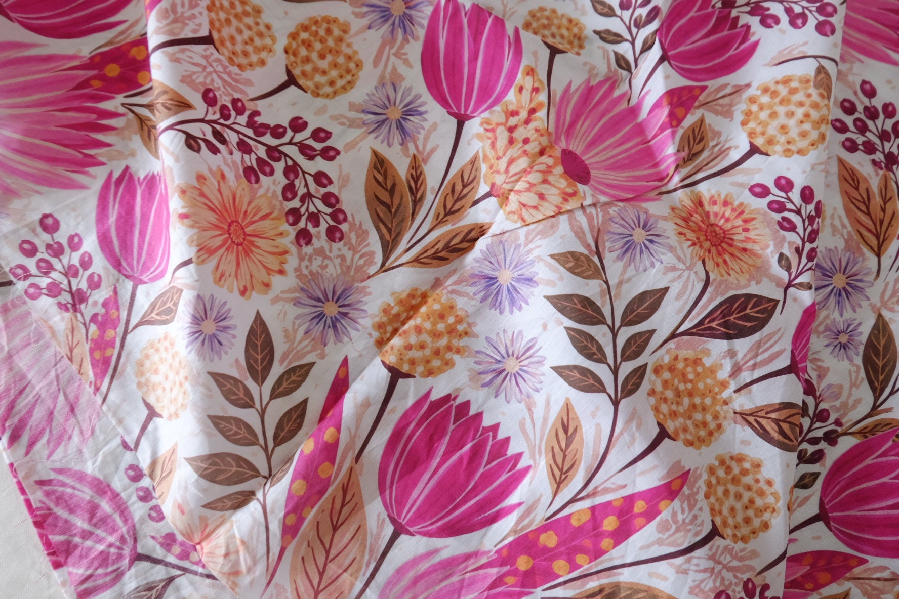 Vibrant Botanical Cotton Lawn Fabric – 1.97 yd