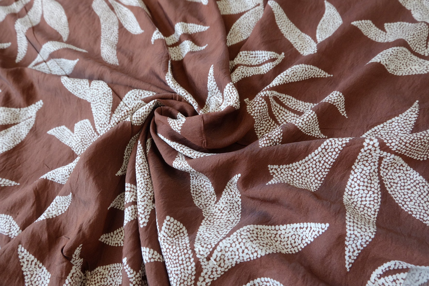 Cocoa White Leaf Tencel-Linen Fabric - 3.72 yd / 2.62 yd
