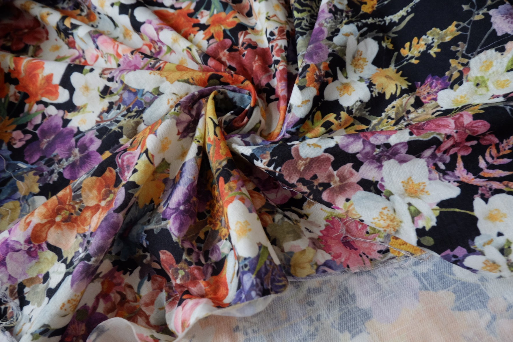 Dramatic Floral Border Linen-Cotton Fabric — 1.64 yd