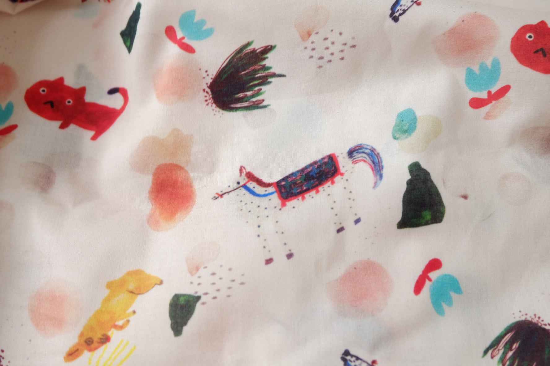 Whimsical Cotton Fabric, Silky Lightweight 80s Cotton, 3.28 Yards