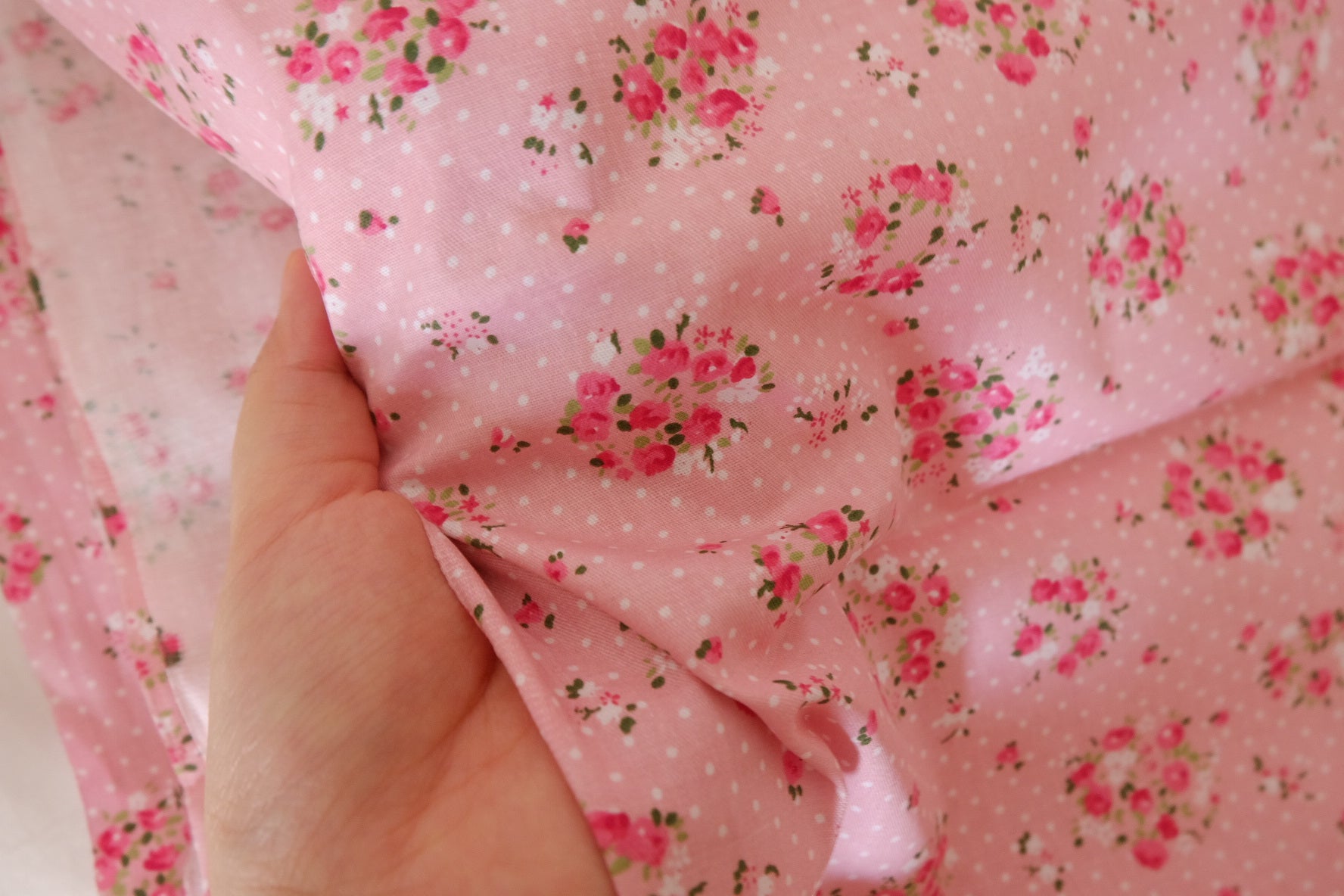 Pink Vintage Floral Cotton Poplin Fabric – 3.3 yd