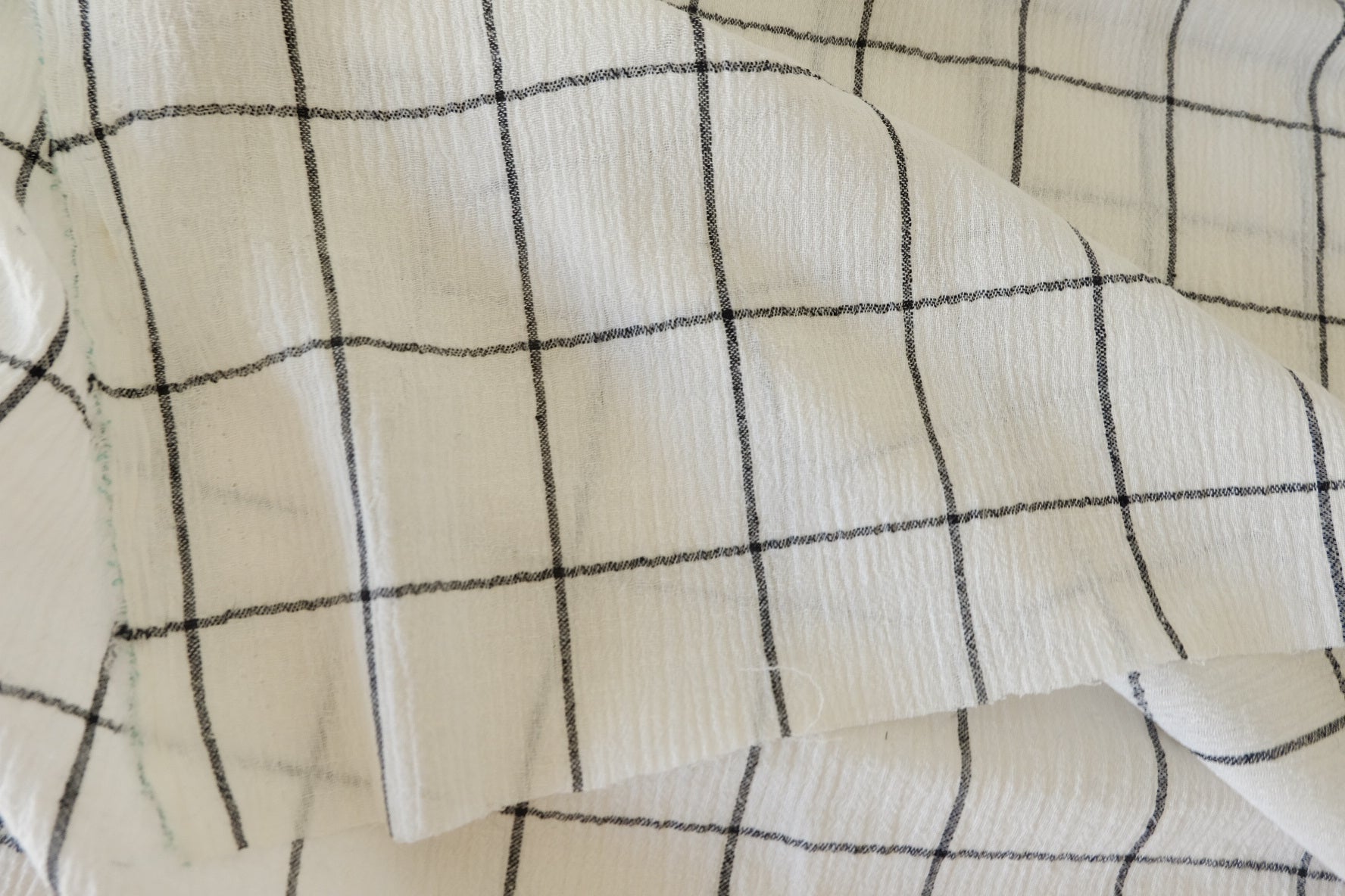 Textured Cotton Linen Fabric – Soft Crinkled Grid Weave (3.3 yd Cut)