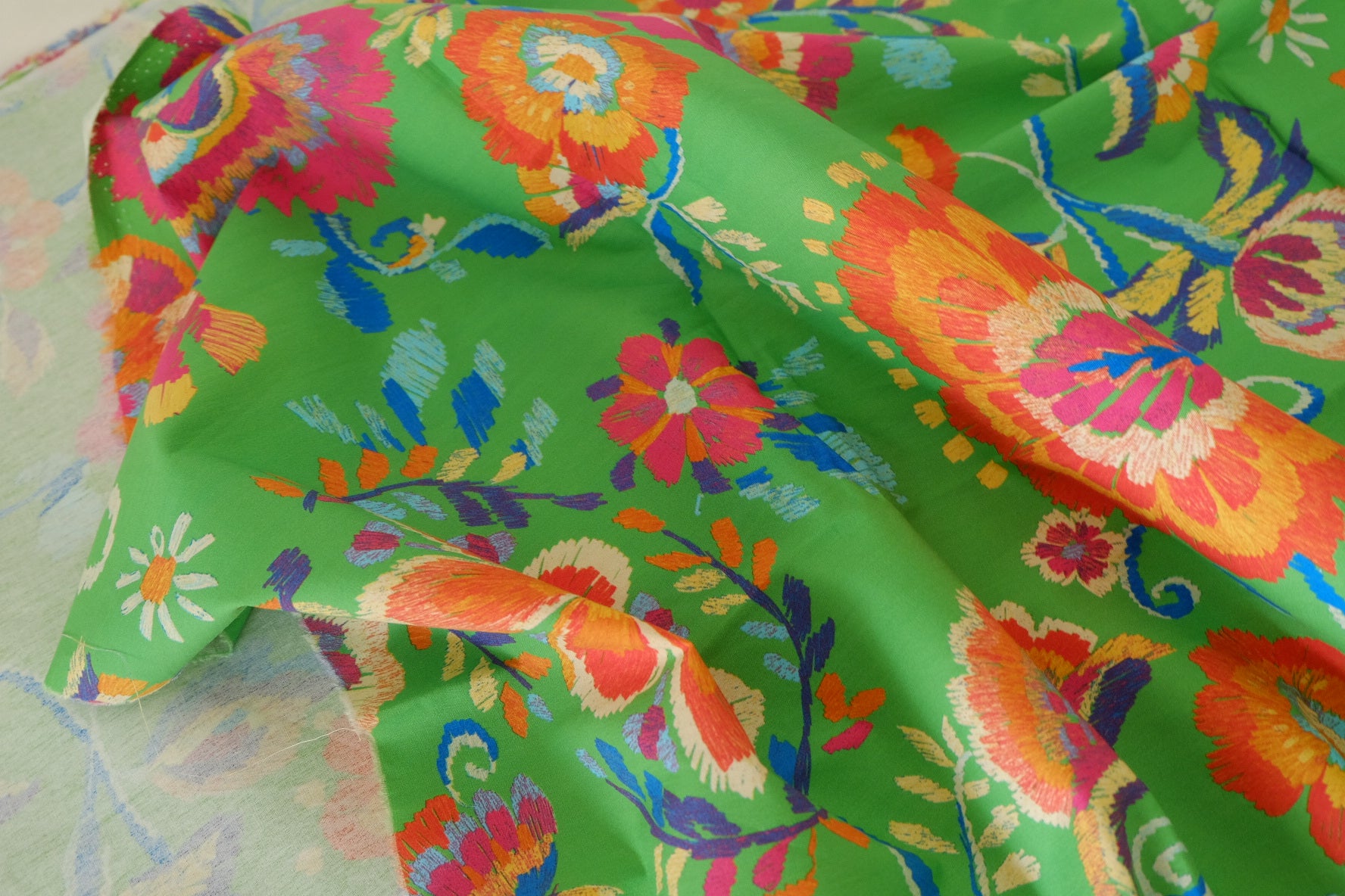 Vibrant Floral Cotton Fabric – Colorful Garden Print Cotton – 2.2 yd