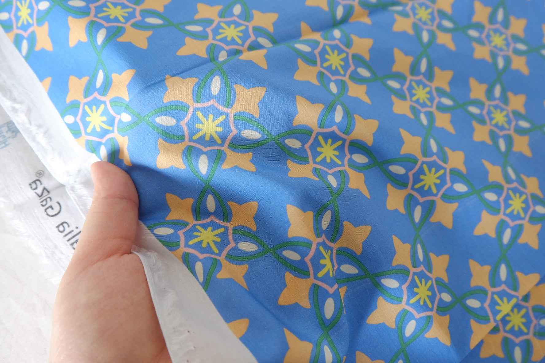Blue Geometric Floral Cotton Lawn Fabric – 3.3 yd