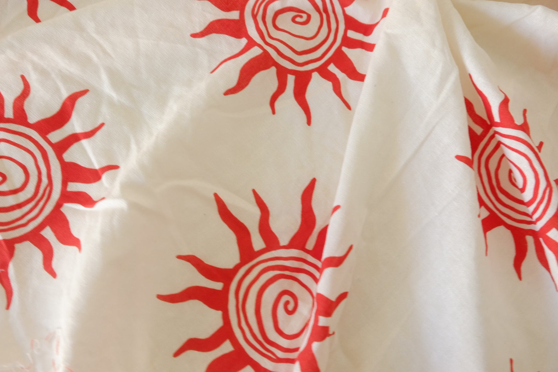 Red Sun Cotton Linen Blend Fabric – 1.7 yd / Irregular Cut