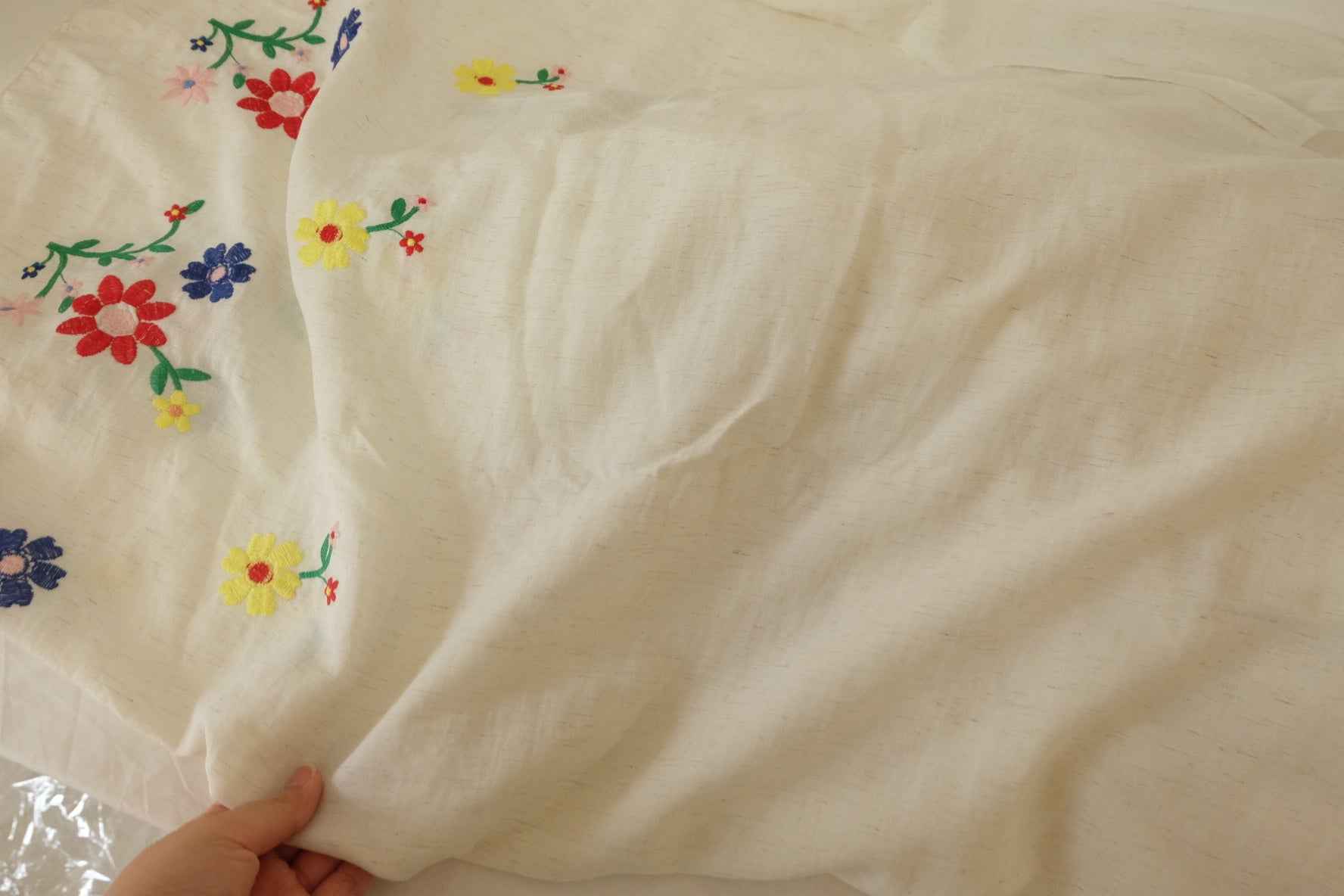 Embroidered Border Linen-Lyocell Blend Fabric – Per Yard