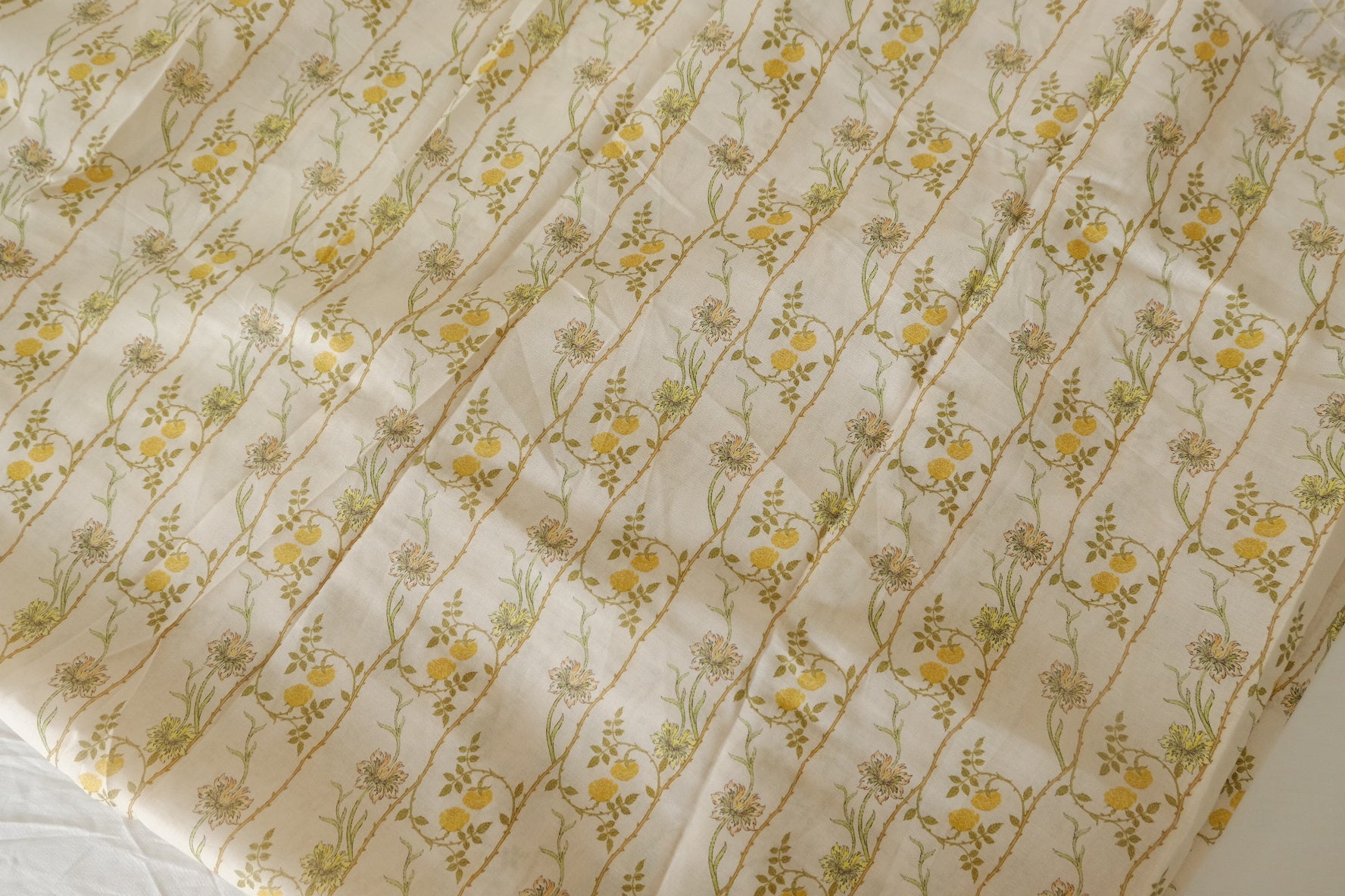 Vine Stripe 100s Cotton Lawn — 2.51 yd
