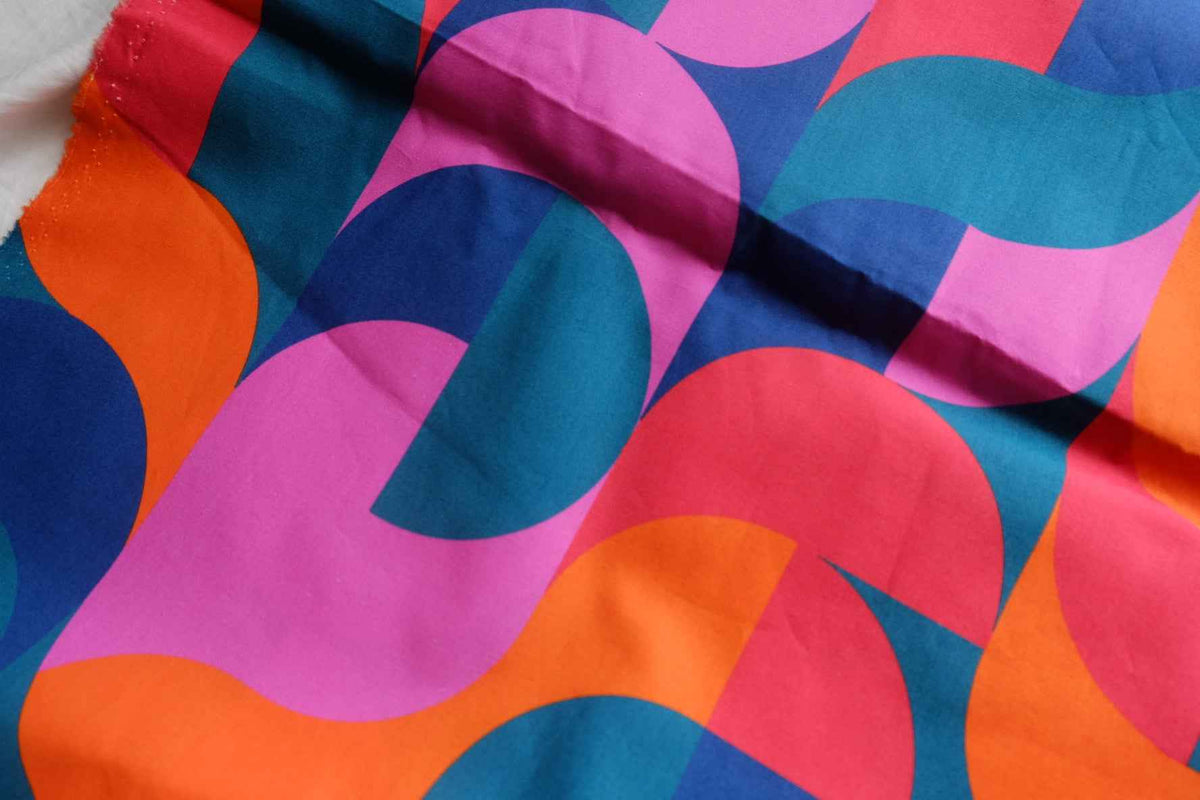 Bold Wave High-Density Cotton Poplin — 2.4 yd