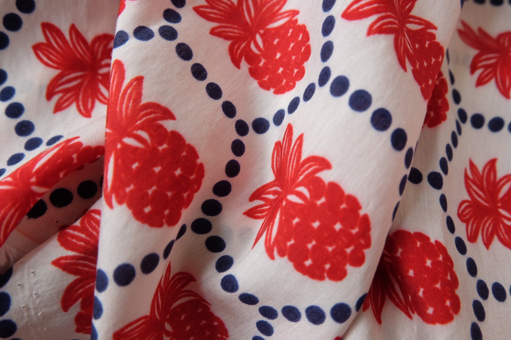 Reversible Pineapple Print Tencel Cotton Fabric – Soft Drapey Summer Dress Fabric (3.28 yards)