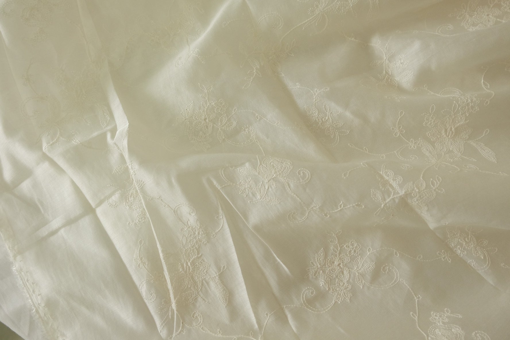 White Embroidered Tencel Fabric - 3.3 yd