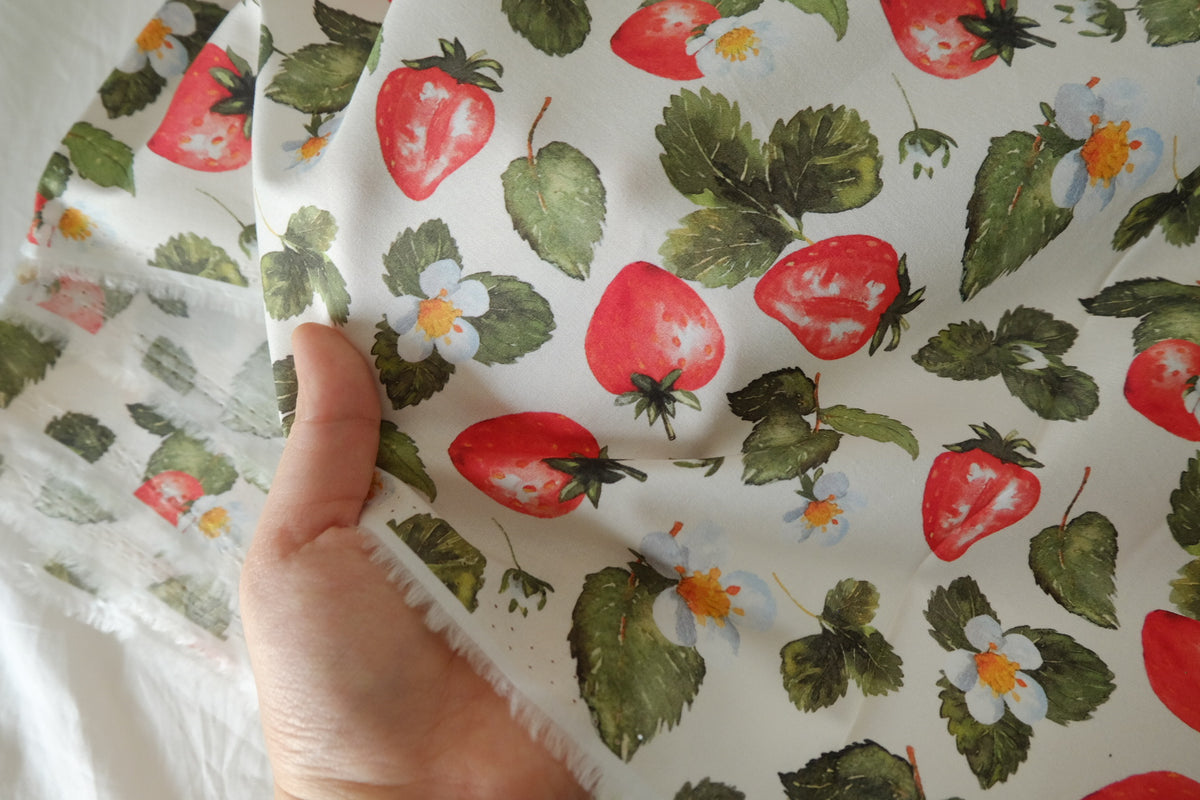 Strawberry Fields – Silky Cotton Poplin Fabric | 2.2 yards