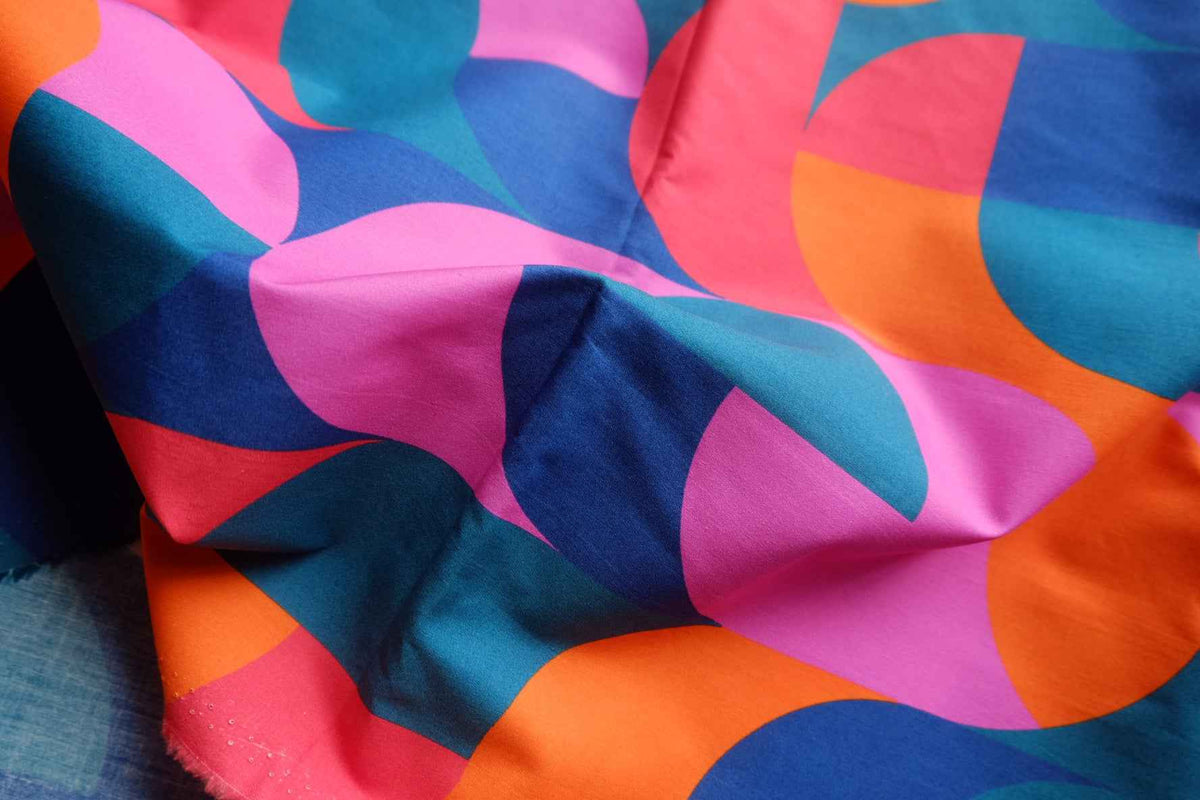Bold Wave High-Density Cotton Poplin — 2.4 yd