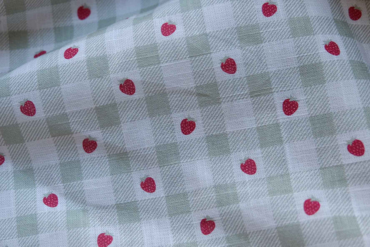Strawberry Picnic Gingham Cotton Linen Fabric – 2.19 yd