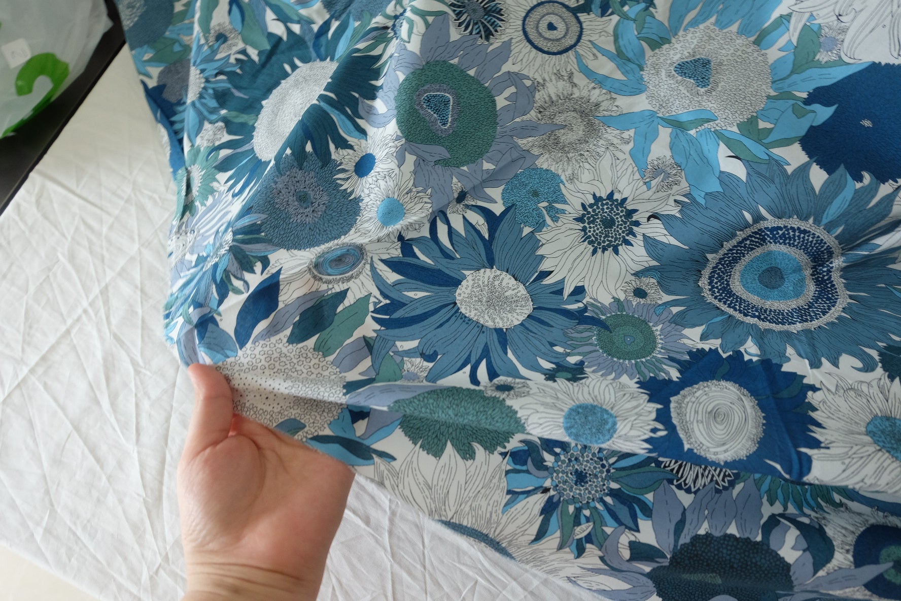 Blue Sunflower Cotton Poplin — 2.62 yd