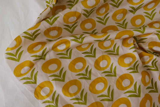 Mustard Mod Floral 80s Cotton Sateen – 3.3 yd