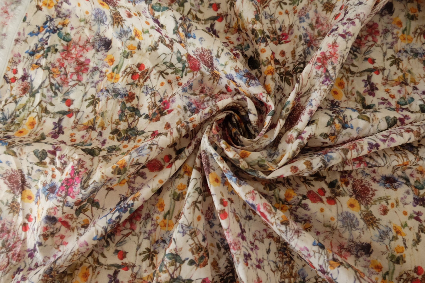 Pressed Wildflower Silky Cotton Lawn Fabric – 2.7 yd