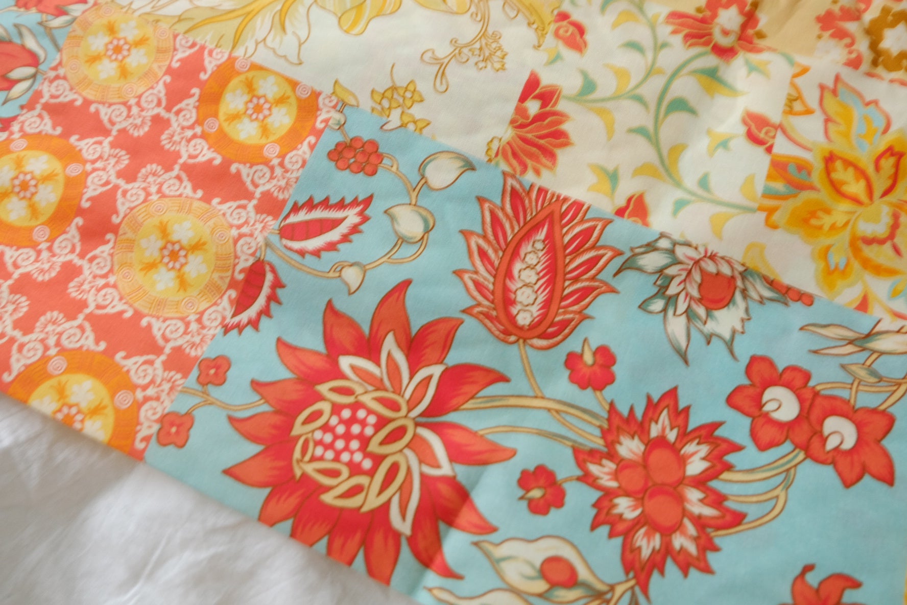 Patchwork Floral 80s Cotton Lawn Fabric — 3.28 yd