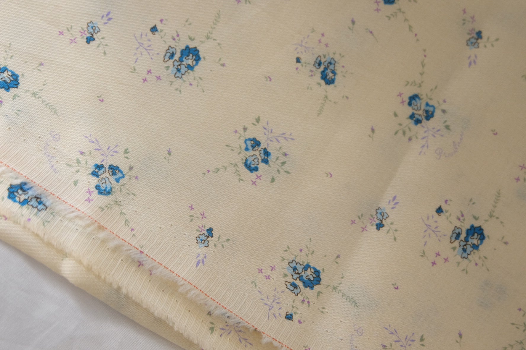 Cream Blue Floral Ramie Cotton Twill – 2.2 yd