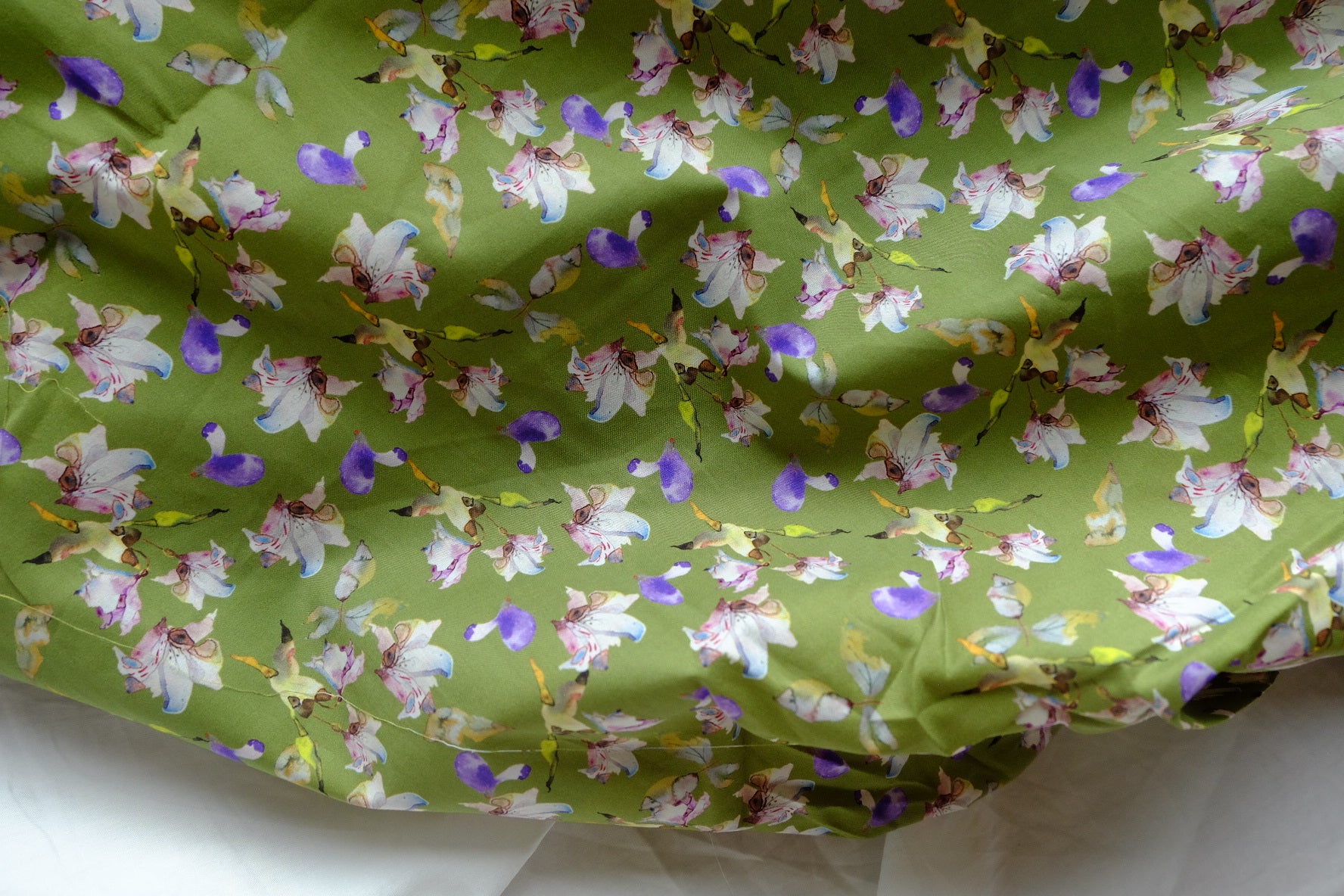 Hummingbird Floral Cotton Lawn Fabric - 2.7 yd