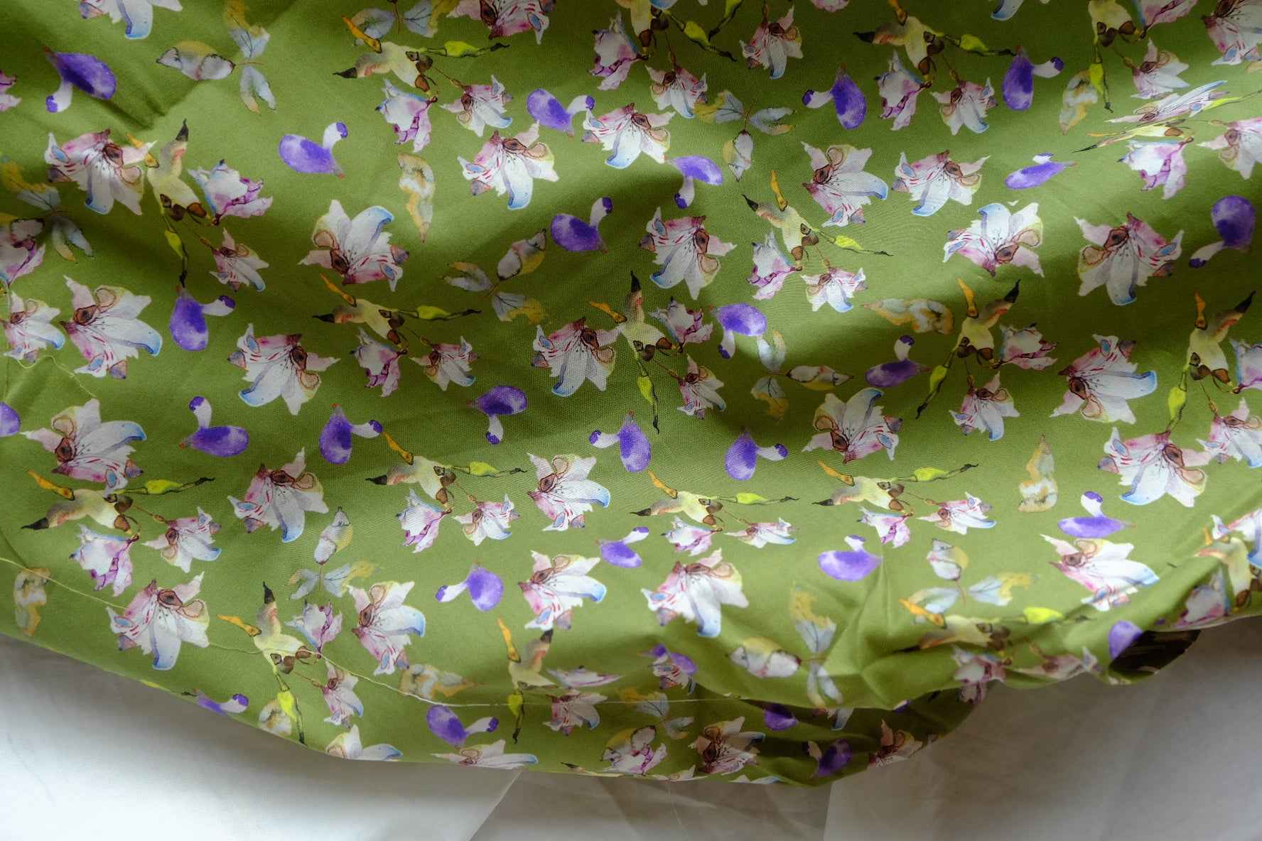 Hummingbird Floral Cotton Lawn Fabric - 2.7 yd